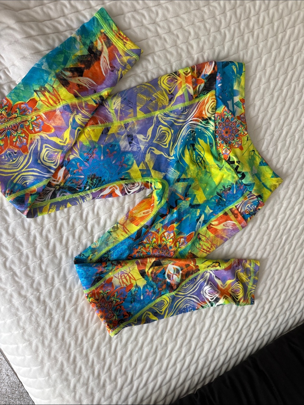 Vibrant Multi-Color High-Waist v cut scrunch Leggings